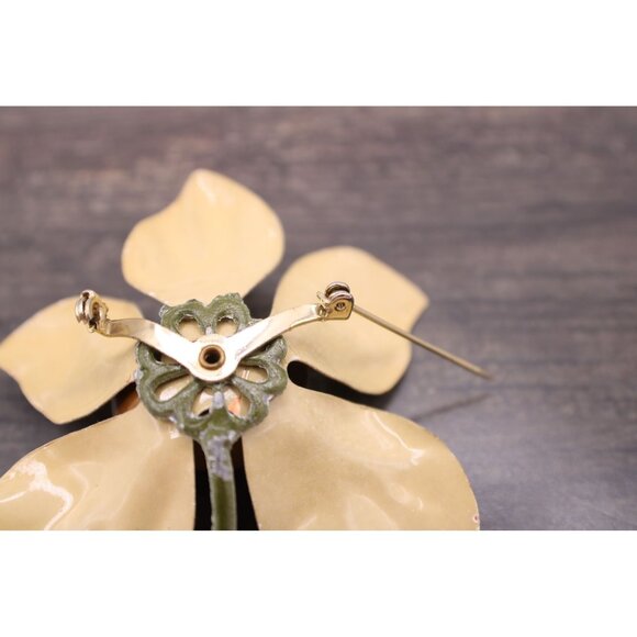 Vintage Enamel Yellow Flower Brooch Pin With Green Stem Large Petals 1970s 3x3" - Picture 5 of 9